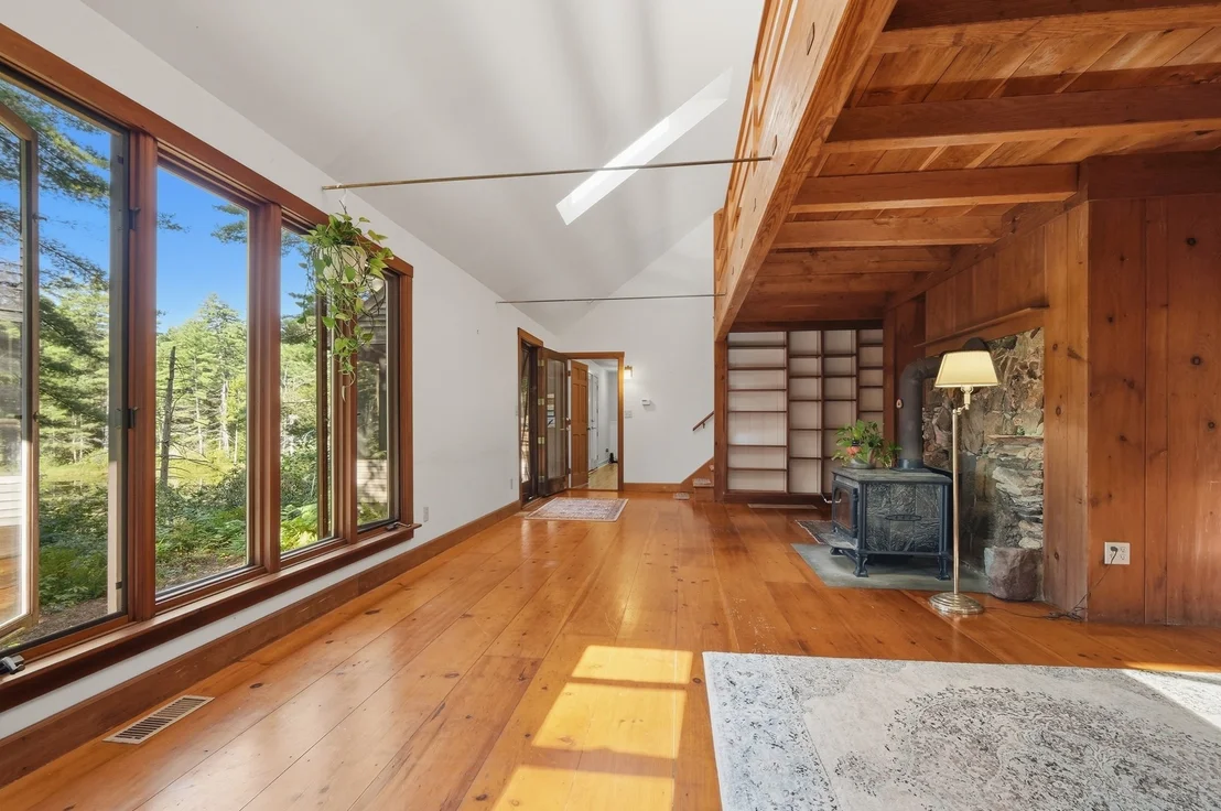 Photo of 488 White Rd