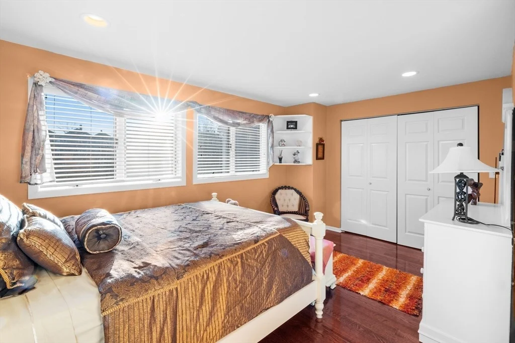 Photo of Unit 4413 at 700 Shore Dr