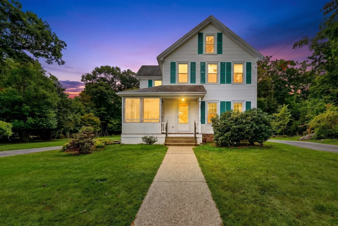 Photo of 25 Spring St