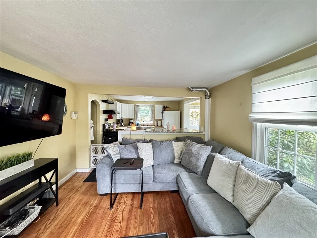 Photo of 169 Beauchamp Ter