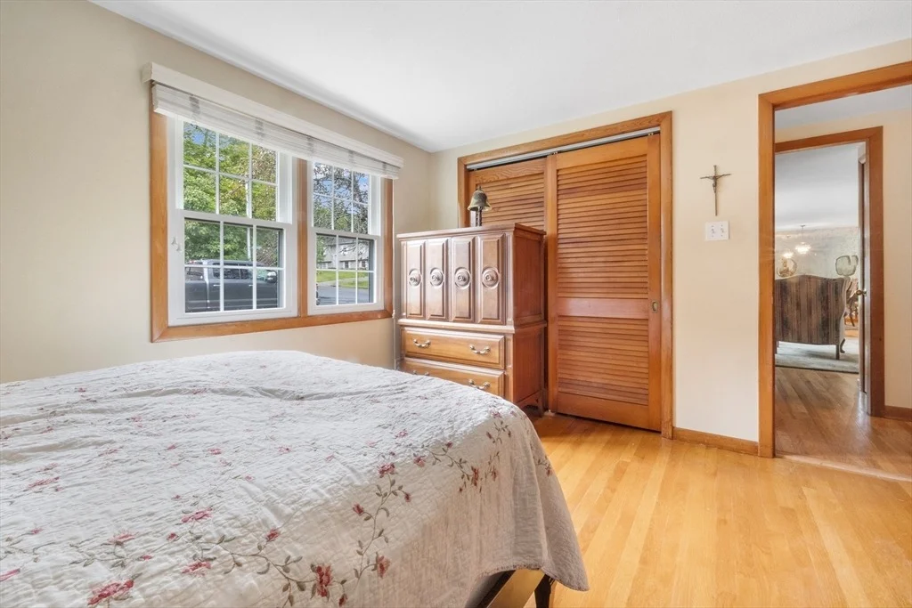 Photo of 32 Scenic Dr
