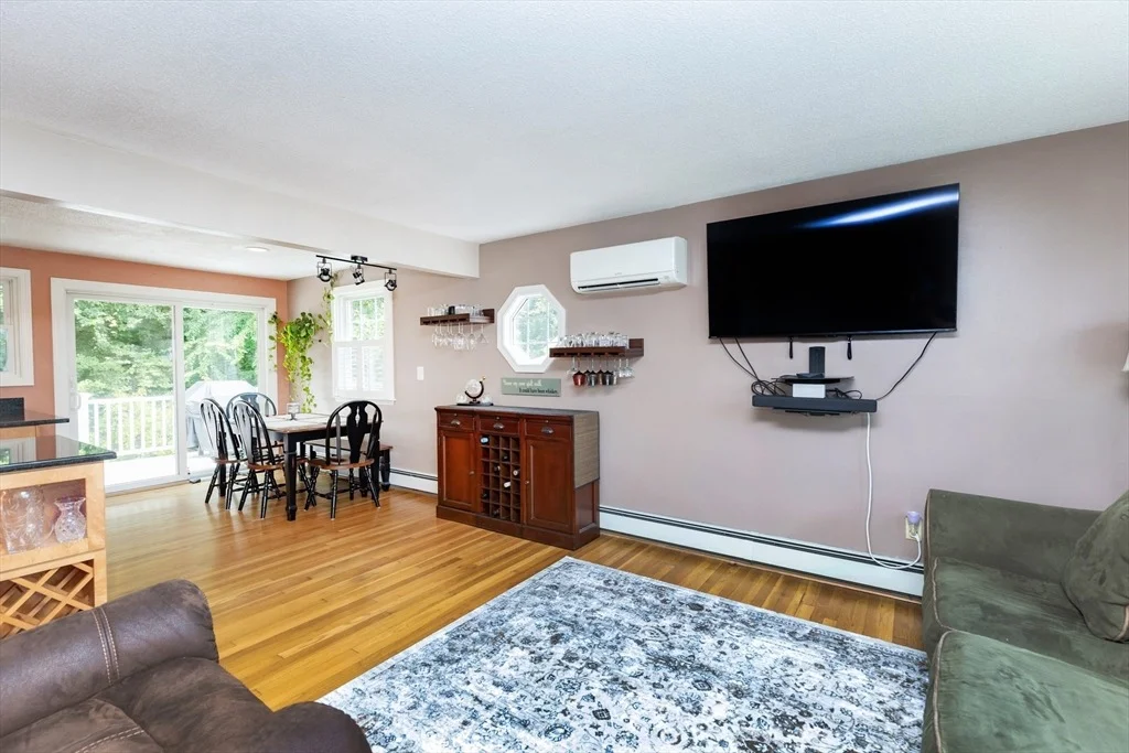 Photo of 27 Hayes Ave