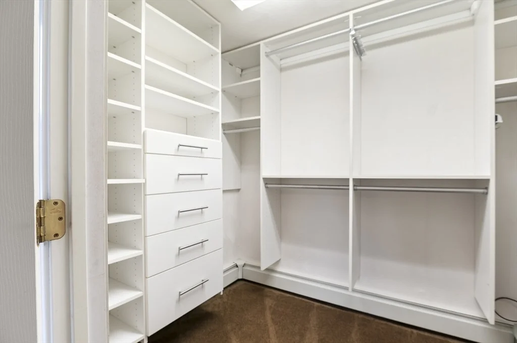 Photo of 4 Raymond Cir