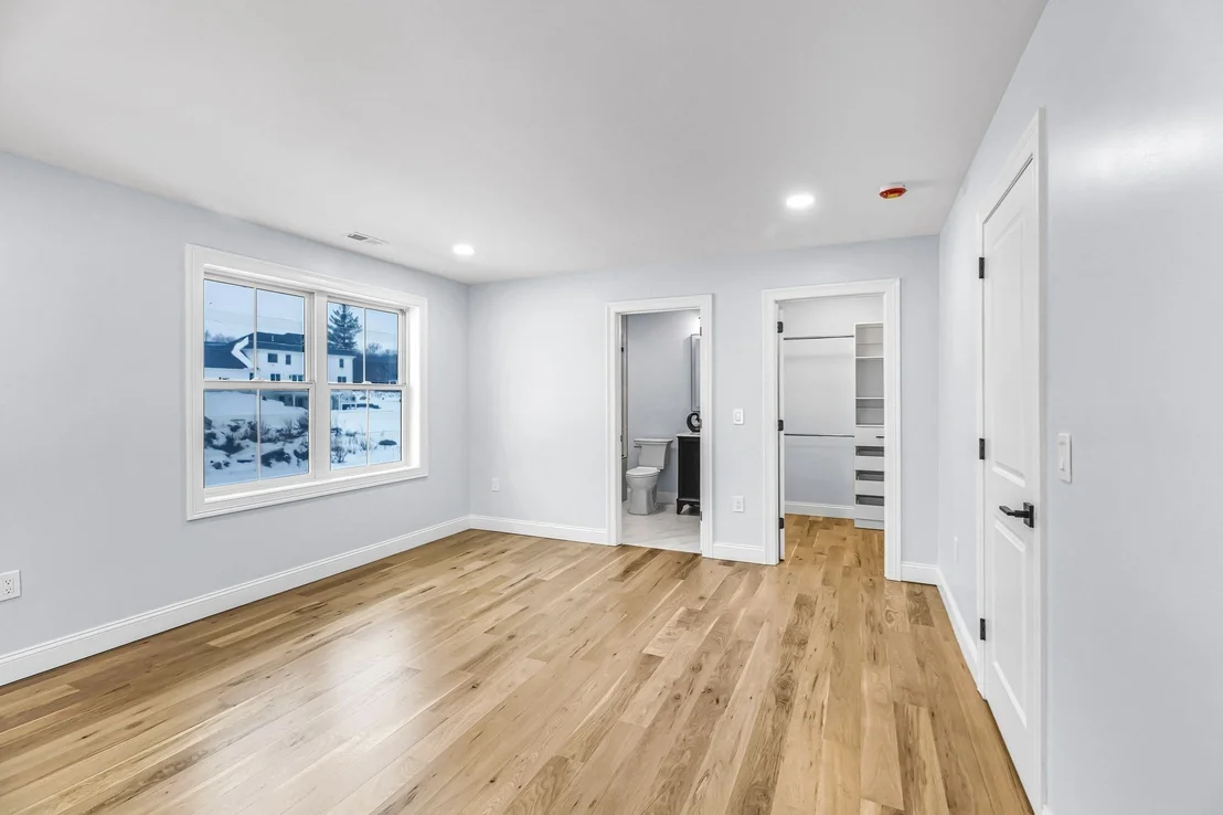 Photo of 44 Balsam Hill