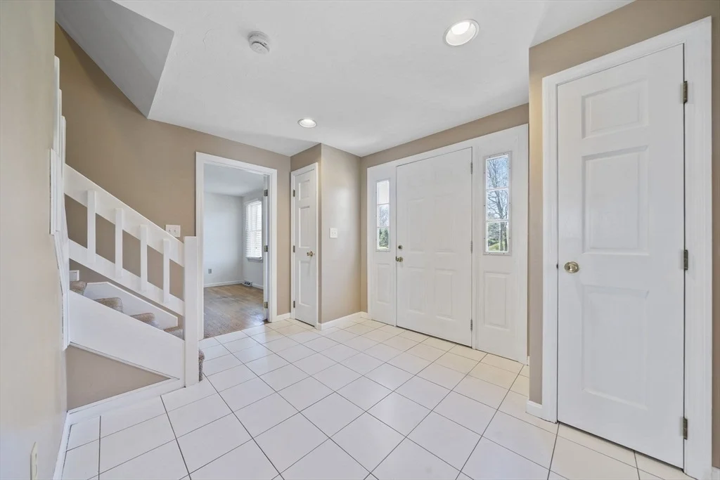 Photo of 75 Erica Dr