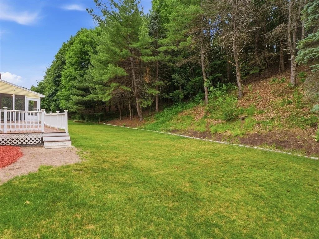 Photo of 4 Nicoll Dr
