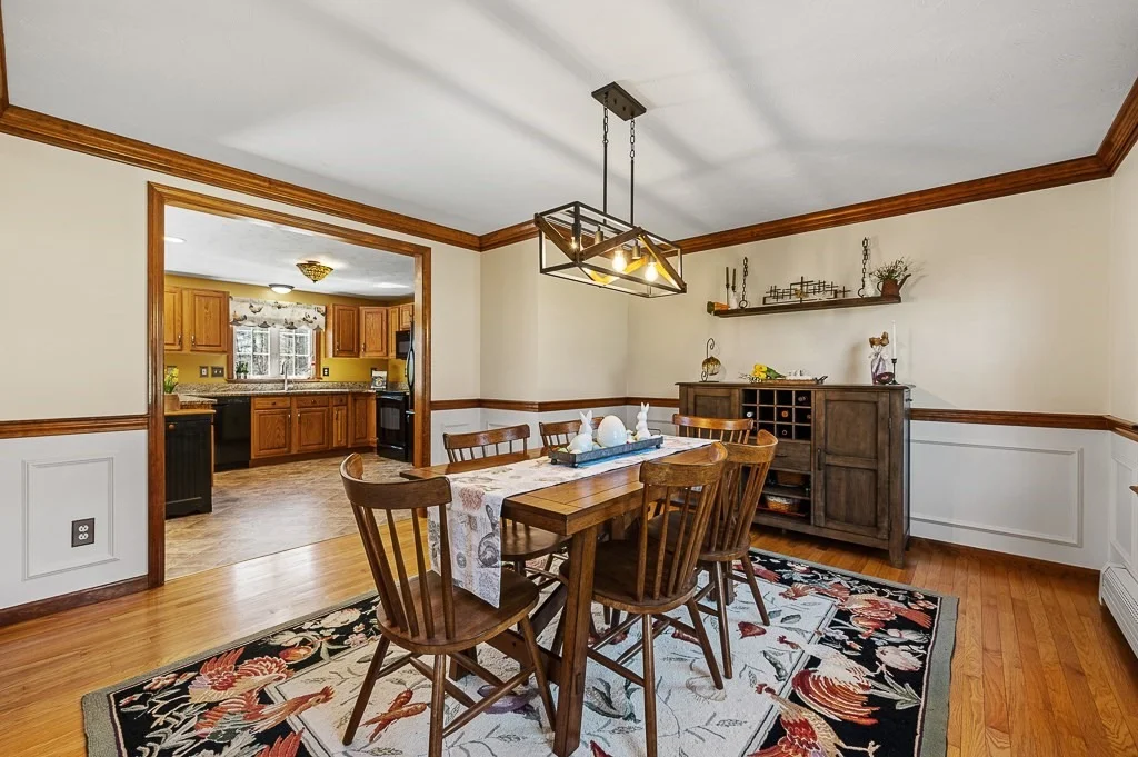Photo of 7 Crestview Dr