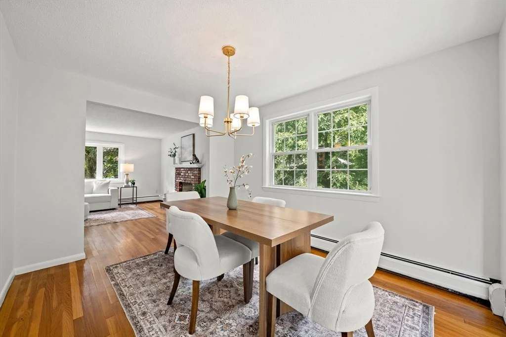 Photo of 21 Freeport Dr