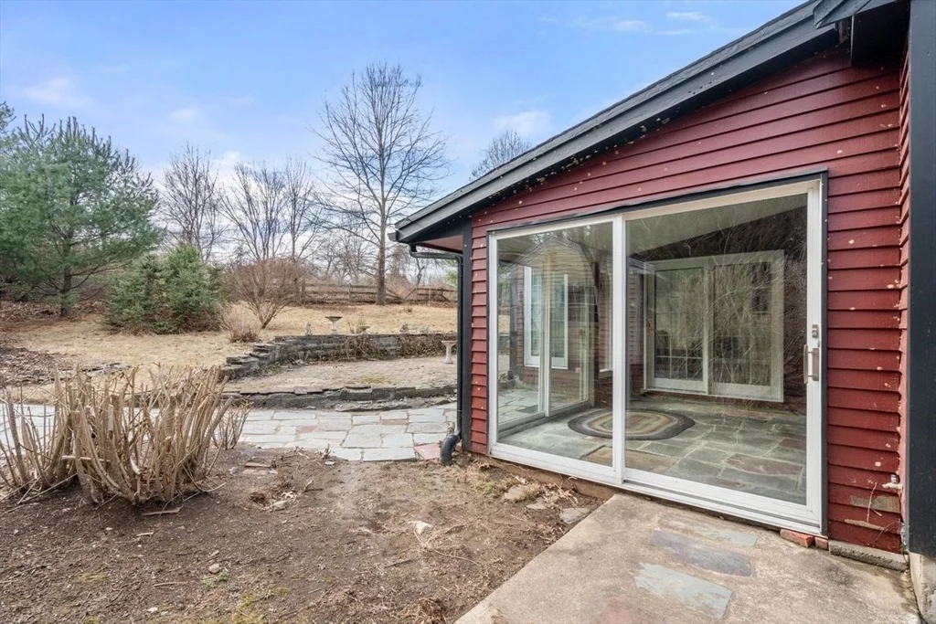 Photo of 422 Liberty Square Rd