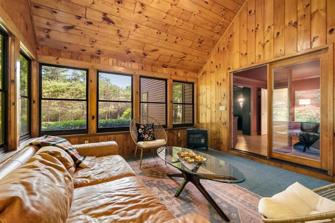 Photo of 6 Lexington Cir