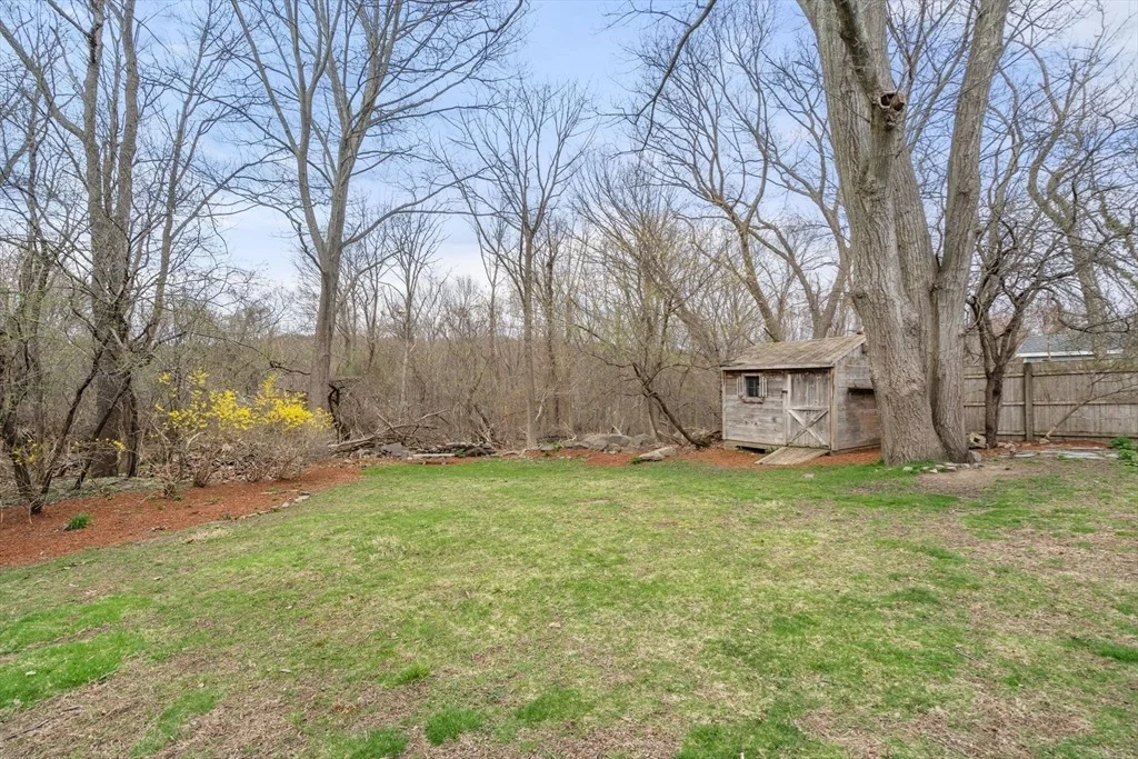Photo of 15 Martindale Rd