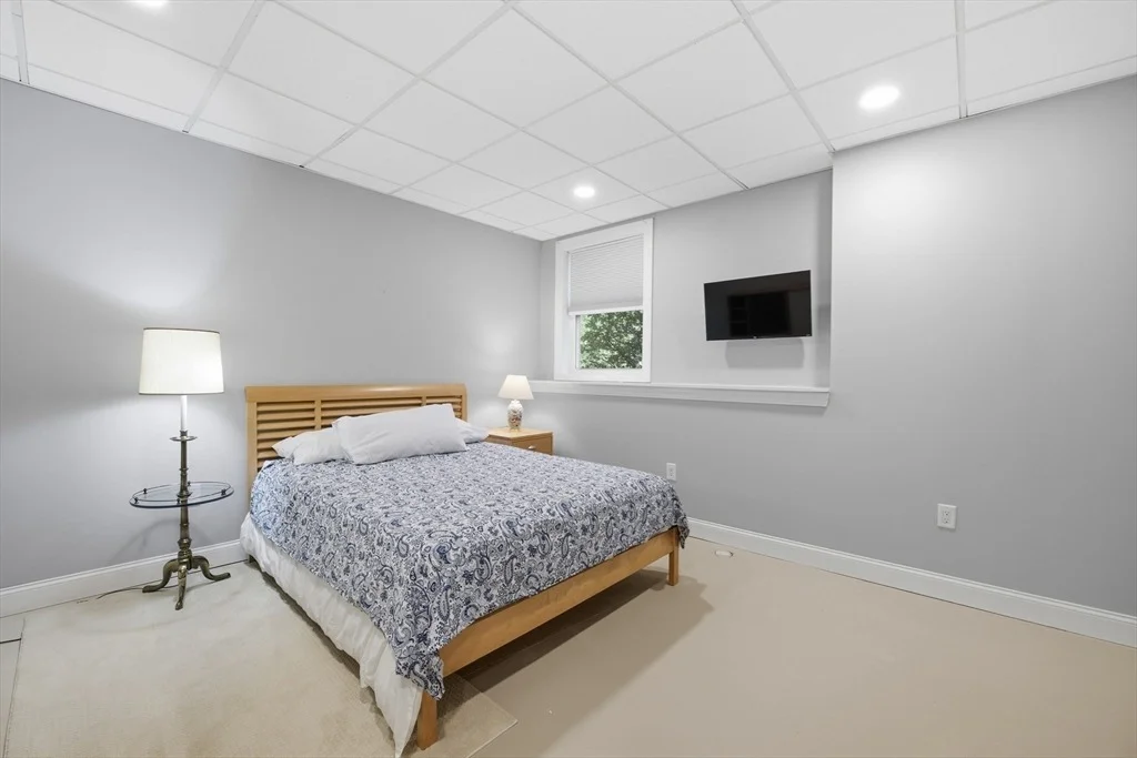 Photo of 24 Laurelwood Dr