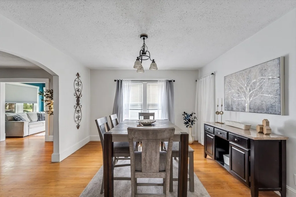 Photo of 44 Gillette Ave