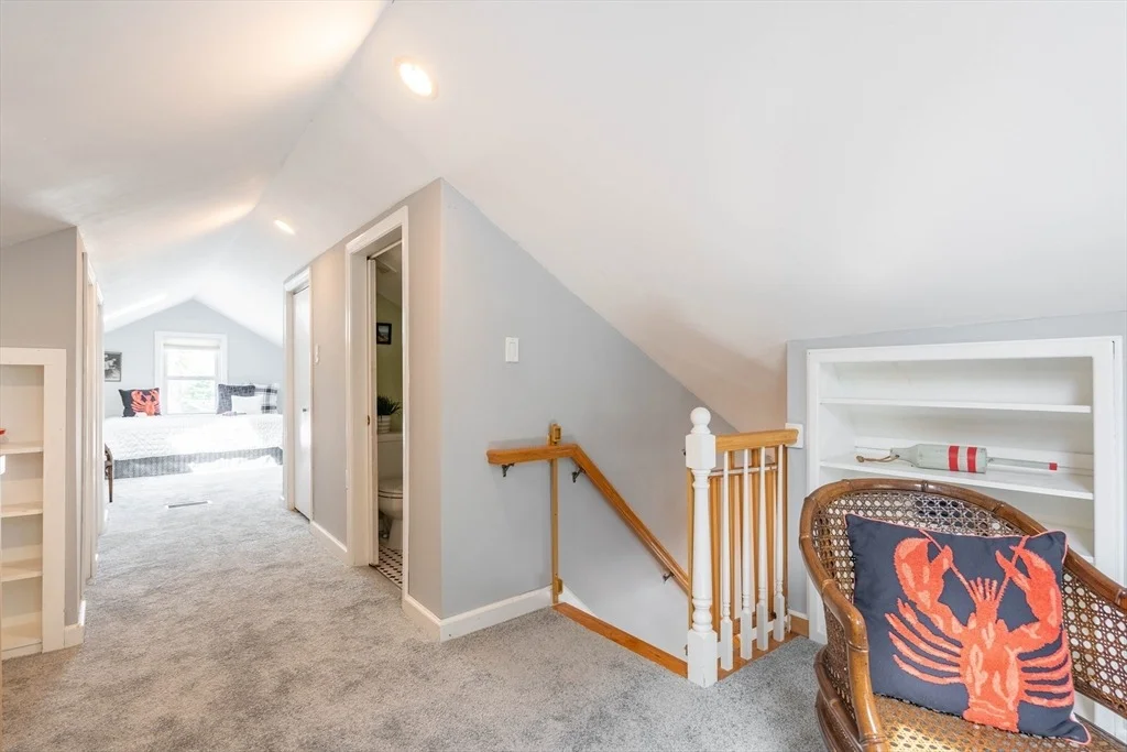 Photo of 204 Massasoit Rd