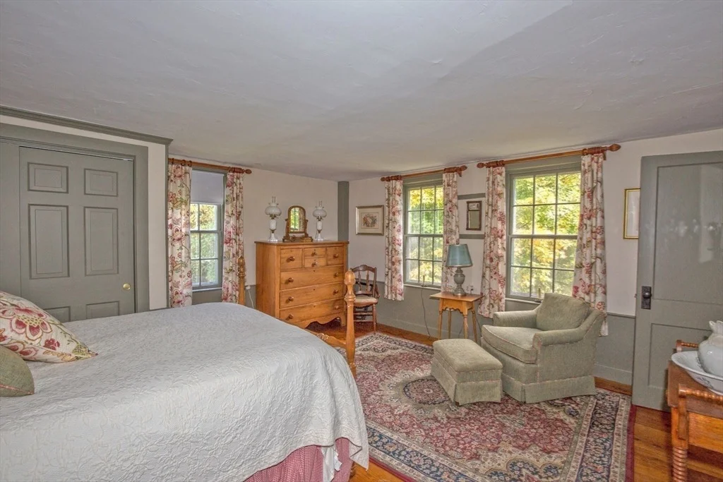 Photo of 162 Boston Rd