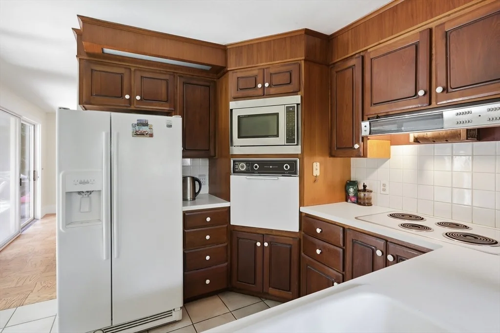 Photo of 131 Warren Ave