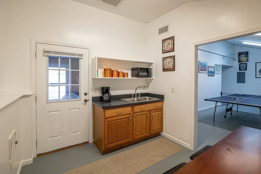 Photo of 213 Pomfret