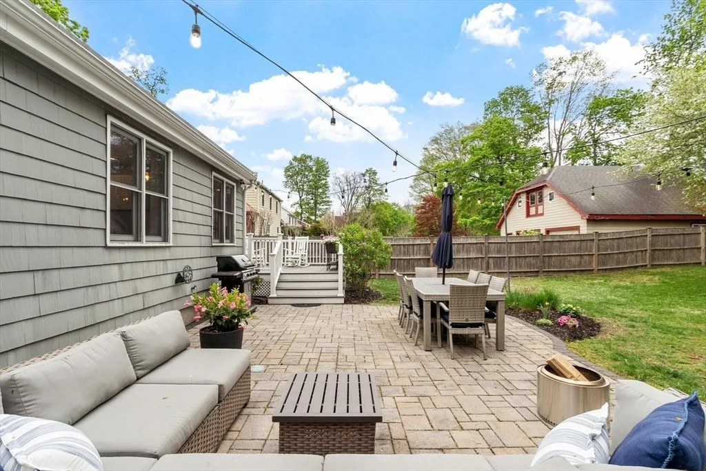 Photo of 152 Oak Street