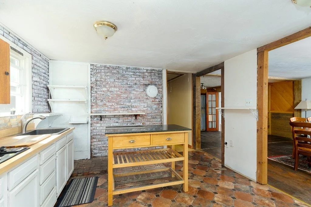 Photo of 34 Putnam Lane