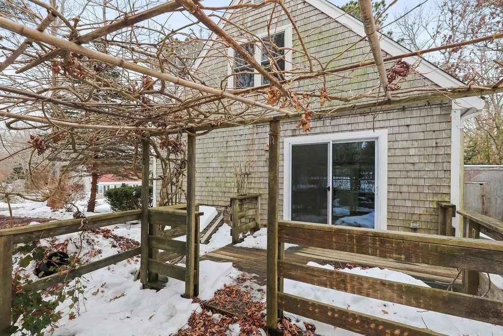 Photo of 11 Webquish Ln
