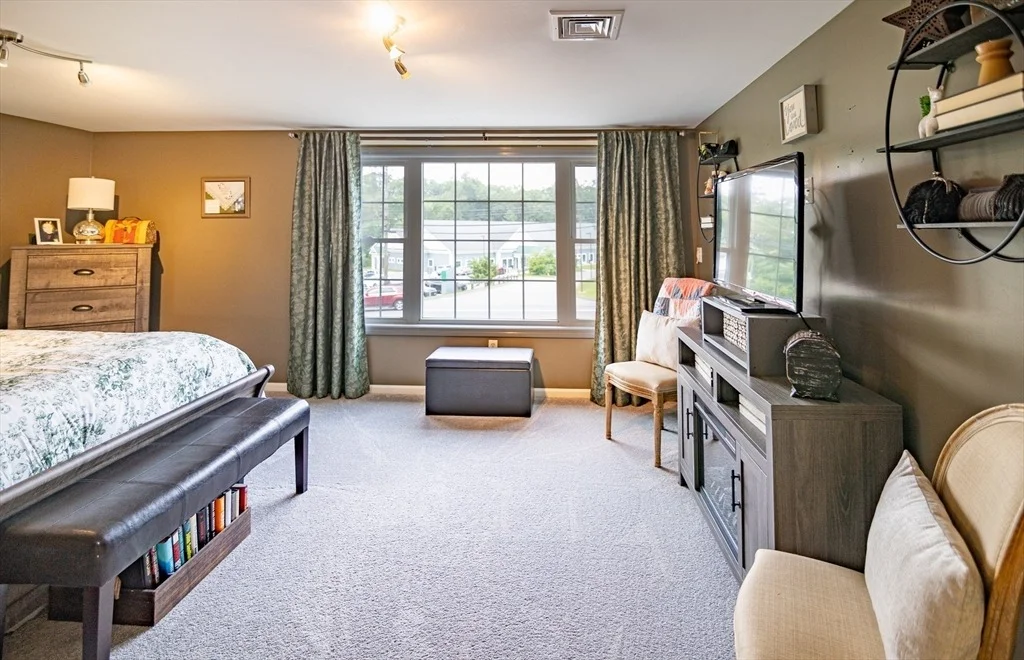 Photo of 213 Pomfret