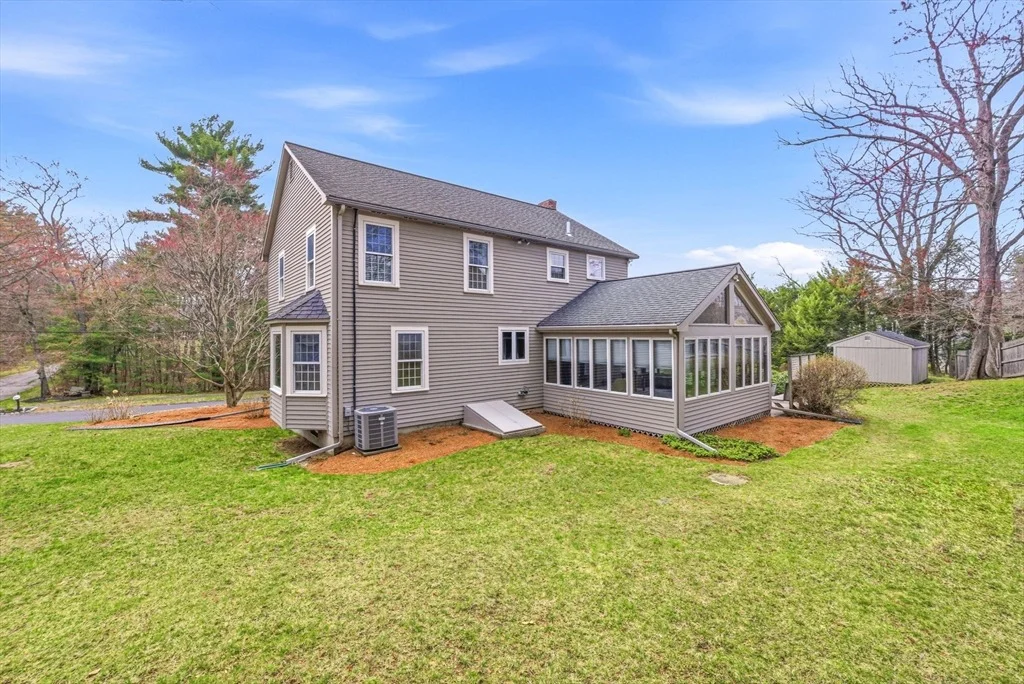 Photo of 26 Longfellow Dr