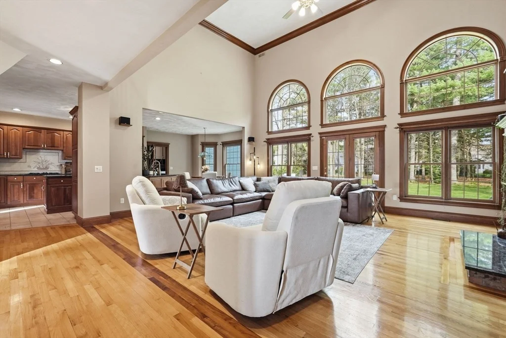 Photo of 42 Gary Dr