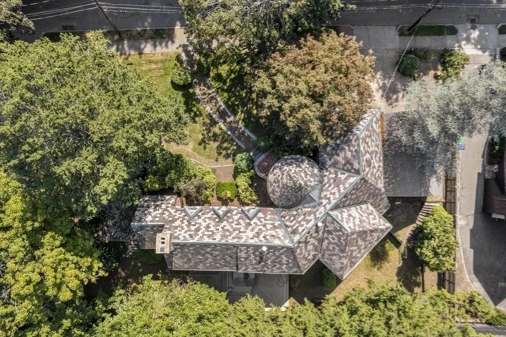 Photo of 205 Waban Ave