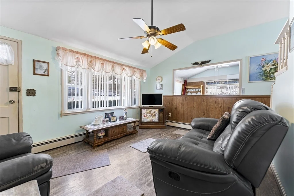Photo of 172 Sunridge Dr