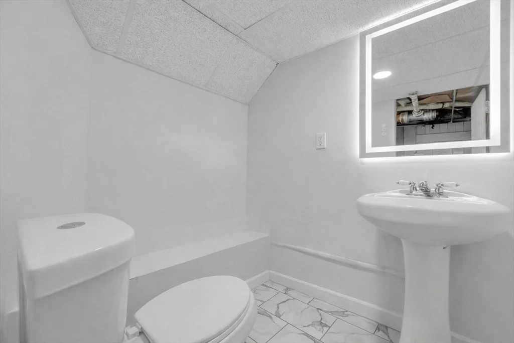 Photo of 141 Hood St
