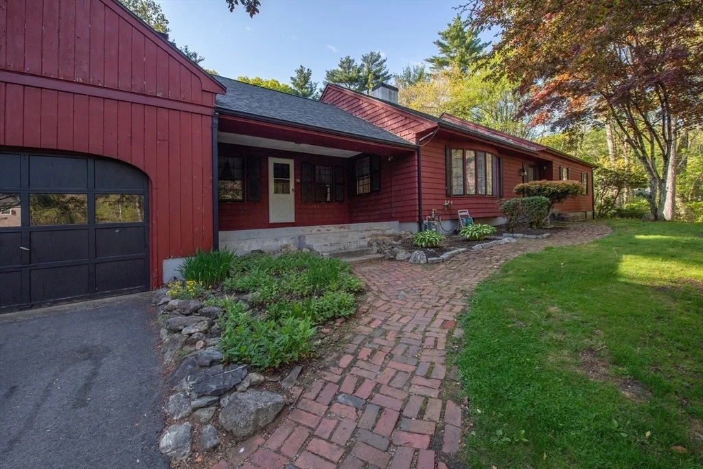 Photo of 24 Pinehurst Dr