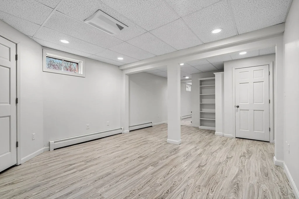 Photo of 25 Howe St