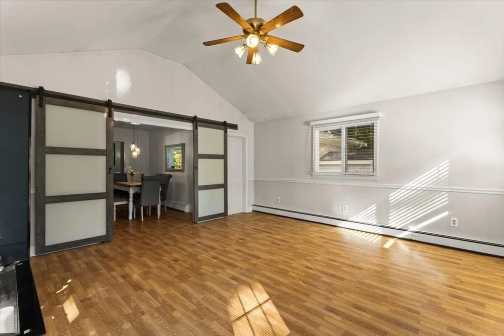 Photo of 16 Green Meadow Dr