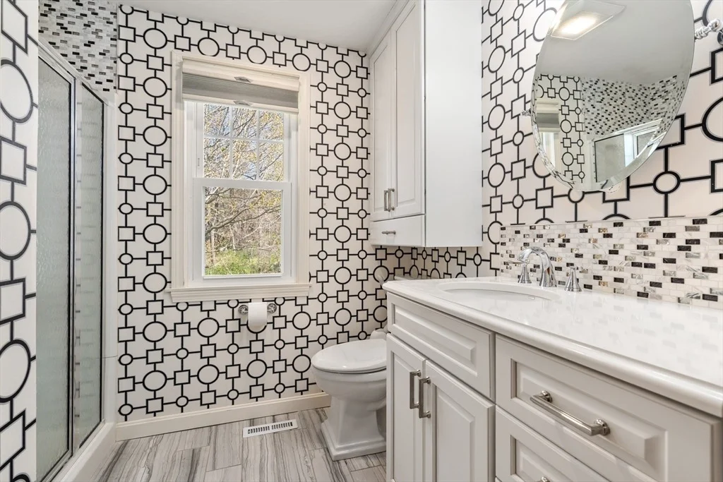 Photo of 22 Buckingham Ave