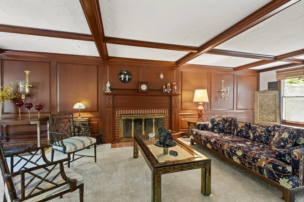 Photo of 166 Prides Crossing