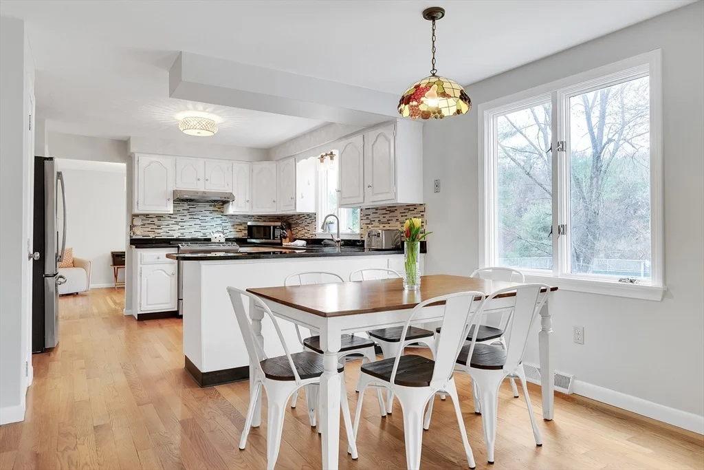 Photo of 6 Flanagan Dr