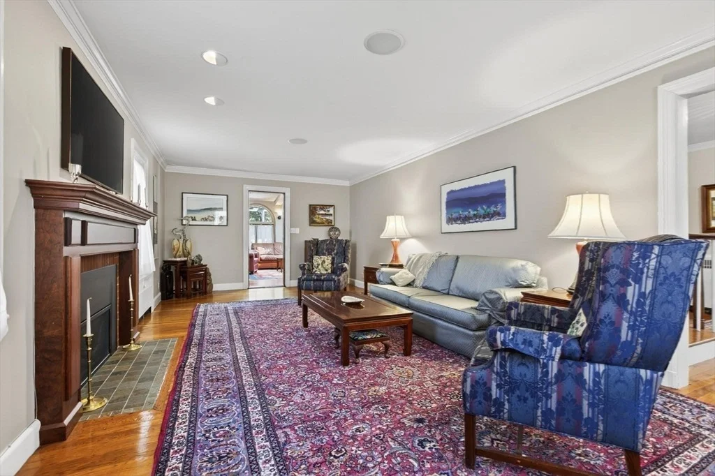 Photo of 152 Beverly Rd