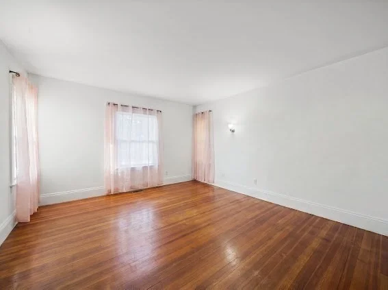 Photo of 275 Broadway St