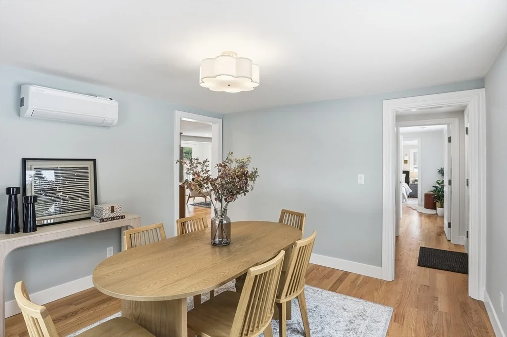 Photo of 4 Littlefield Rd