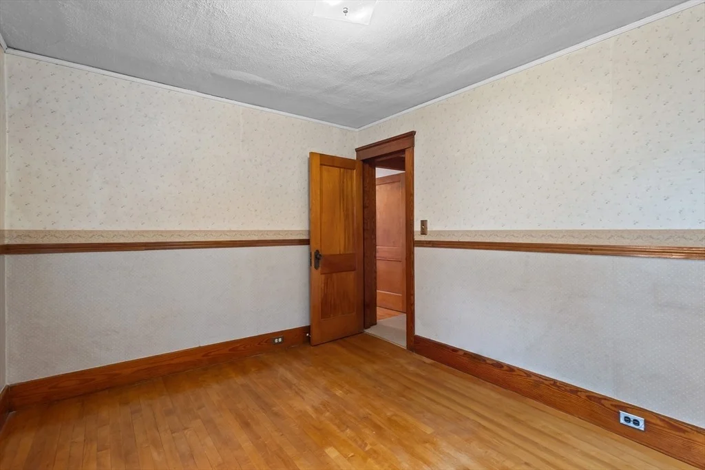 Photo of 35 Chesterfield Rd