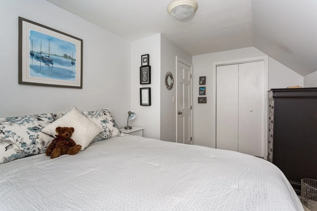Photo of 194 Crossfield Rd