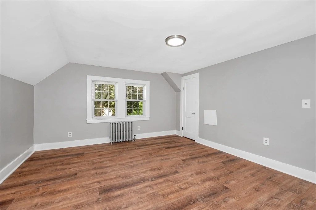 Photo of 15 Junior Avenue