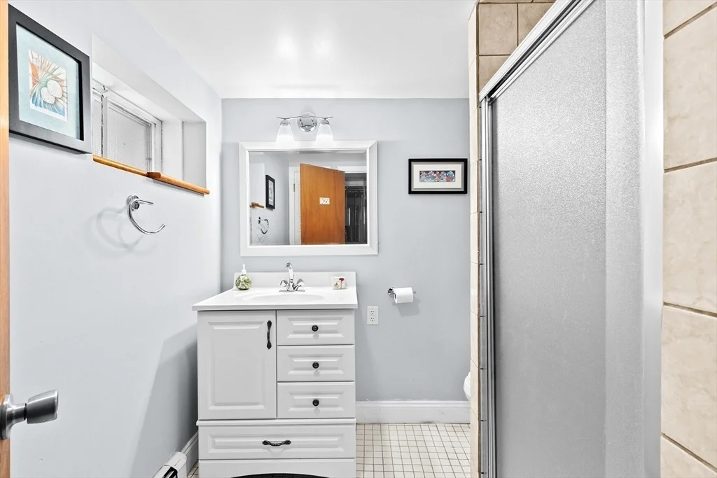 Photo of 16 Niles Rd