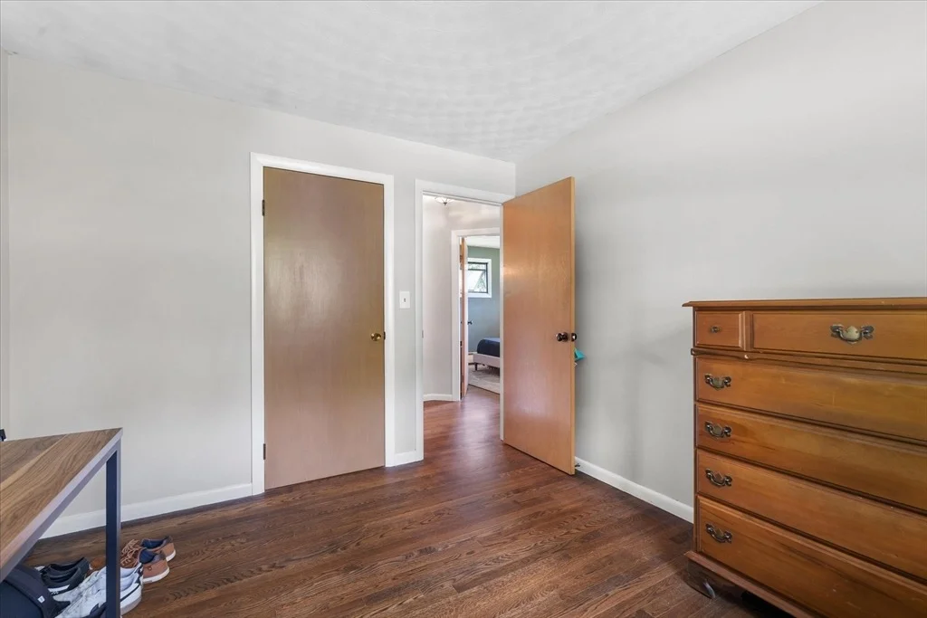 Photo of 8 Horseshoe Dr