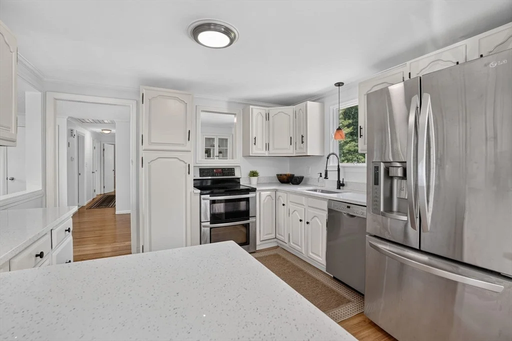 Photo of 8 Charlotte Dr