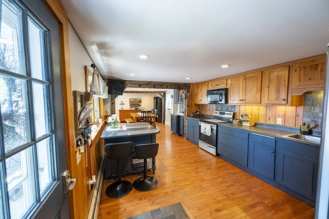 Photo of 15 Lake View Dr