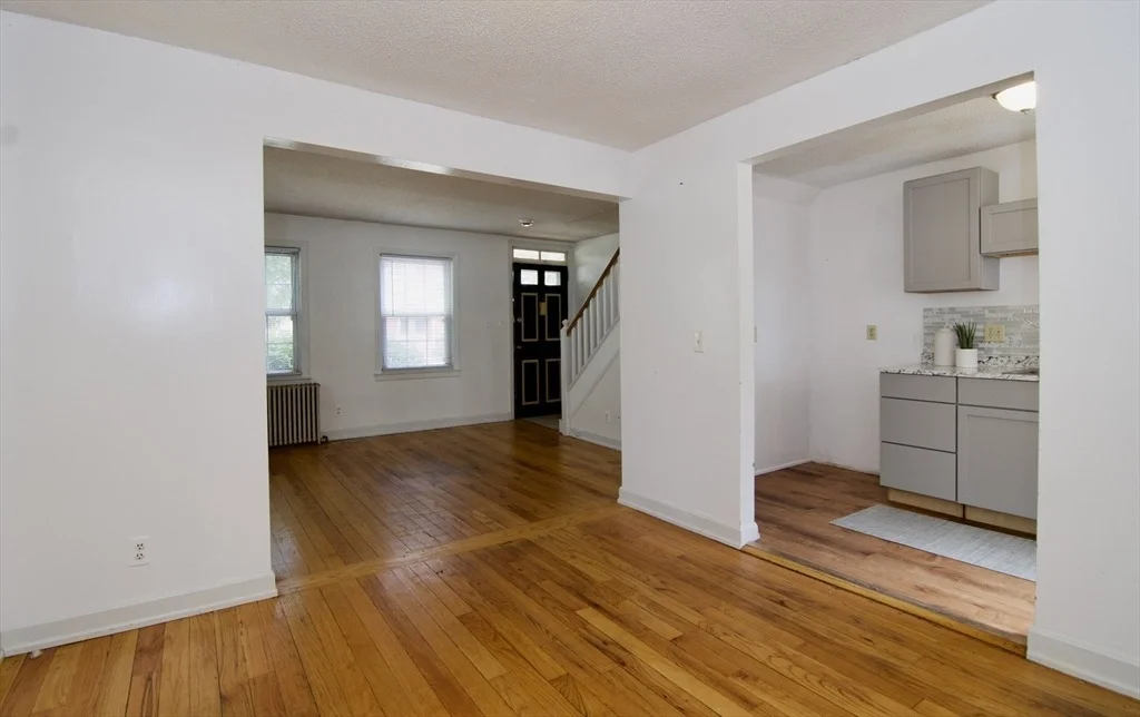 Photo of Unit 435 at 435 Cold Spring Ave