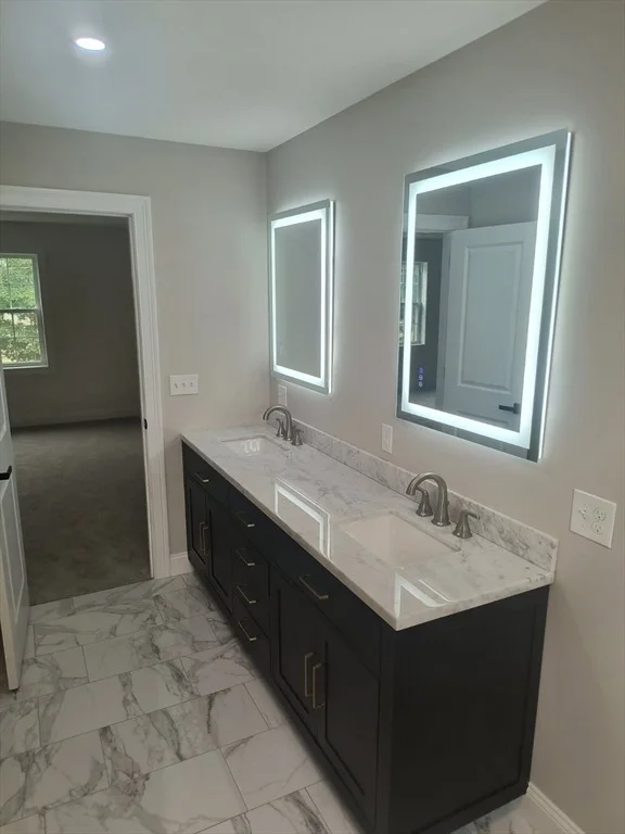 Photo of 8 Emerald Avenue