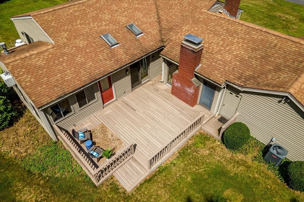 Photo of 6 Hillside Dr