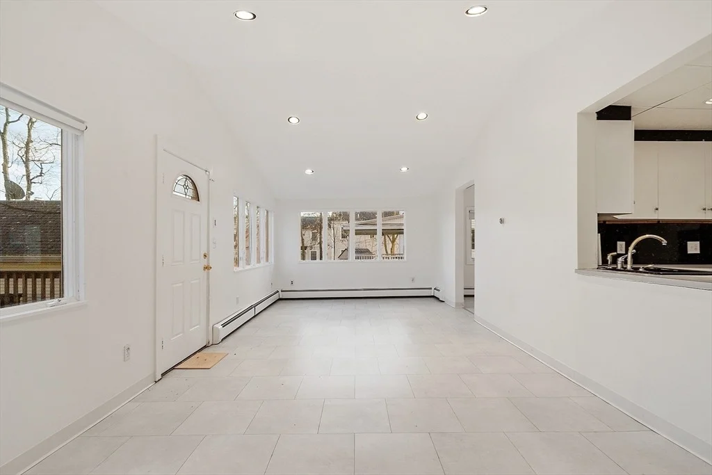 Photo of 87 Common  Street